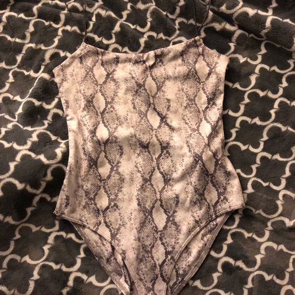 Snake Print Cami Bodysuit - Picture 2 of 3